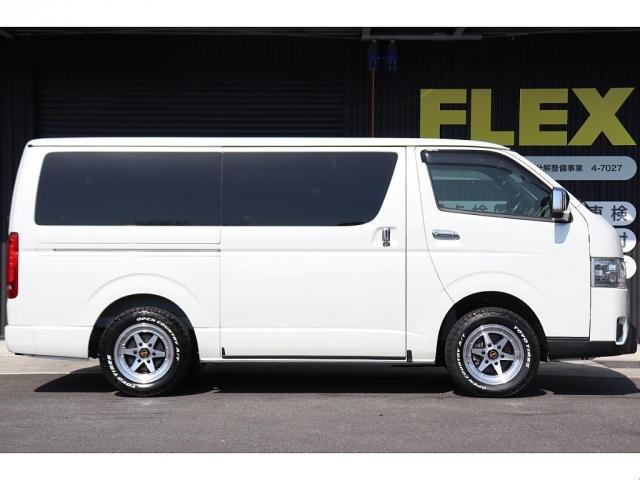 ハイエースバン スーパーＧＬ　ダークプライムＩＩ　ベッドキット　フルセグナビ　ＥＴＣ　後席モニター　ルーフスピーカー　サイドバー付き　オフロードパッケージ　パノラミックビューモニター　デジタルインナーミラー　パワースライドドア　クリアランスソナー（16枚目）