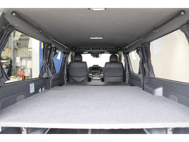 ハイエースバン スーパーＧＬ　ダークプライムＩＩ　ブラックエディション　ネオトレイステール　オーオウンカントリー　１６インチＡＷ　フロントエアロ　ライノラック　オーバーフェンダー　フルセグナビ　ルースピ　ベッド　シートカバー　スライドフロア　カーテン（54枚目）