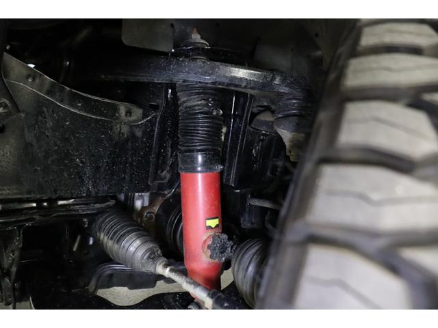 ハイエースバン スーパーＧＬ　ダークプライムＩＩ　ブラックエディション　ネオトレイステール　オーオウンカントリー　１６インチＡＷ　フロントエアロ　ライノラック　オーバーフェンダー　フルセグナビ　ルースピ　ベッド　シートカバー　スライドフロア　カーテン（78枚目）