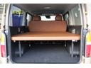 ロングスーパーＧＬ　ガソリン２ＷＤ　アースカラー　ベージュ　ブラックエディション　バンパー同色　ＮＴ－１　１６インチＡＷ　クラシックＬＥＤテール　オーバーフェンダー　シートカバー　ベッド　パノラミックビューモニター（41枚目）