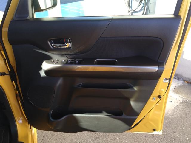 スペーシアカスタムＺ ベースグレード　ＤＣＢＳ　全方位モニター付ナビ　左側パワスラツートーンカラー（19枚目）