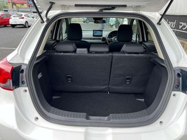 ＭＡＺＤＡ２ １５Ｓ　スマートエディション　禁煙　地デジチューナー　衝突被害軽減ブレーキ　ＬＥＤ　ＤＳＣ　ＤＶＤ再生　アドバンストキー　ＥＴＣ車載器　盗難防止システム　オートエアコン　バックカメラ　メモリーナビ　ナビＴＶ　アイドリングストップ（7枚目）