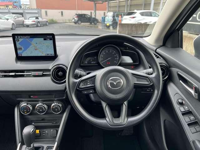 ＭＡＺＤＡ２ １５Ｓ　スマートエディション　禁煙　地デジチューナー　衝突被害軽減ブレーキ　ＬＥＤ　ＤＳＣ　ＤＶＤ再生　アドバンストキー　ＥＴＣ車載器　盗難防止システム　オートエアコン　バックカメラ　メモリーナビ　ナビＴＶ　アイドリングストップ（10枚目）