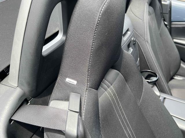 ロードスター Ｓスペシャルパッケージ　オープンカー　バックカメラ　ナビ　クリアランスソナー　レーンアシスト　衝突被害軽減システム　オートライト　ＬＥＤヘッドランプ　ＭＴ　スマートキー　アイドリングストップ　シートヒーター　アルミホイール（35枚目）
