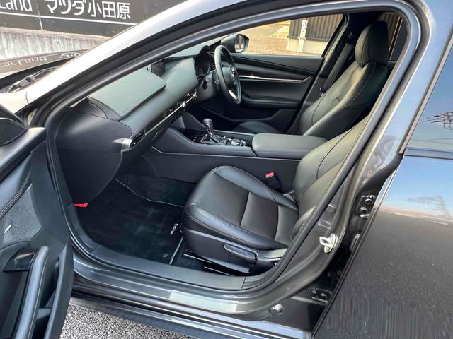 ＭＡＺＤＡ３セダン Ｘ　Ｌパッケージ　ＥＴＣ　クリアランスソナー　オートクルーズコントロール　衝突被害軽減システム　全周囲カメラ　ナビ　ＴＶ　アルミホイール　オートライト　ＬＥＤヘッドランプ　サンルーフ　ＡＴ　シートヒーター　スマートキー（32枚目）