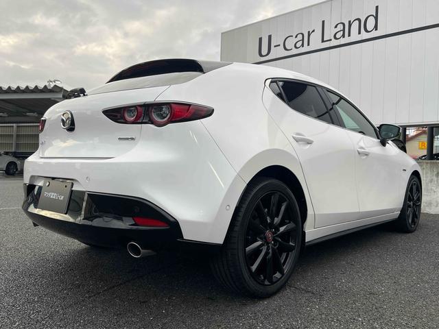 ＭＡＺＤＡ３ファストバック ＸＤ　１００周年特別記念車　ＥＴＣ　全周囲カメラ　ナビ　ＴＶ　クリアランスソナー　オートクルーズコントロール　レーンアシスト　衝突被害軽減システム　アルミホイール　オートマチックハイビーム　オートライト　ＬＥＤヘッドランプ（21枚目）