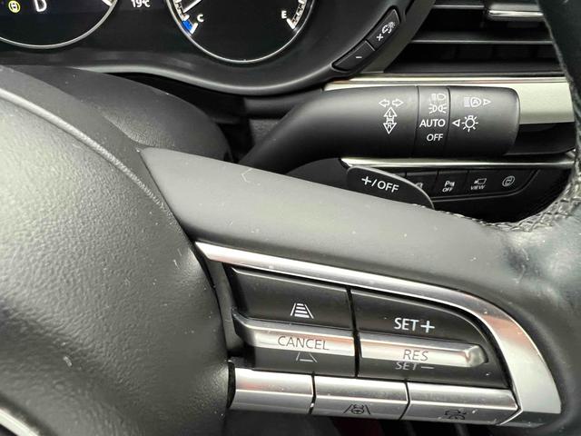 ＭＡＺＤＡ３ファストバック ＸＤ　１００周年特別記念車　ＥＴＣ　全周囲カメラ　ナビ　ＴＶ　クリアランスソナー　オートクルーズコントロール　レーンアシスト　衝突被害軽減システム　アルミホイール　オートマチックハイビーム　オートライト　ＬＥＤヘッドランプ（25枚目）