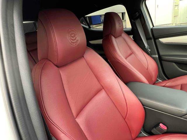 ＭＡＺＤＡ３ファストバック ＸＤ　１００周年特別記念車　ＥＴＣ　全周囲カメラ　ナビ　ＴＶ　クリアランスソナー　オートクルーズコントロール　レーンアシスト　衝突被害軽減システム　アルミホイール　オートマチックハイビーム　オートライト　ＬＥＤヘッドランプ（45枚目）