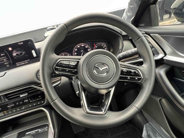 ＣＸ－６０ ＸＤ－ハイブリッド　トレッカー　４ＷＤ　ＥＴＣ　全周囲カメラ　クリアランスソナー　オートクルーズコントロール　パワーシート　衝突被害軽減システム　サンルーフ　ナビ　ＴＶ　オートマチックハイビーム　オートライト　ＬＥＤヘッドランプ（3枚目）