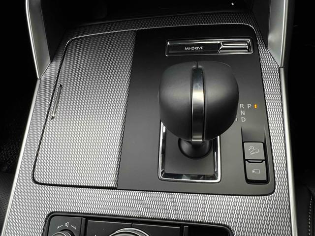 ＣＸ－６０ ＸＤ－ハイブリッド　トレッカー　４ＷＤ　ＥＴＣ　全周囲カメラ　クリアランスソナー　オートクルーズコントロール　パワーシート　衝突被害軽減システム　サンルーフ　ナビ　ＴＶ　オートマチックハイビーム　オートライト　ＬＥＤヘッドランプ（8枚目）