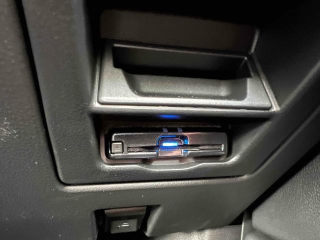 ＣＸ－６０ ＸＤ－ハイブリッド　トレッカー　４ＷＤ　ＥＴＣ　全周囲カメラ　クリアランスソナー　オートクルーズコントロール　パワーシート　衝突被害軽減システム　サンルーフ　ナビ　ＴＶ　オートマチックハイビーム　オートライト　ＬＥＤヘッドランプ（10枚目）