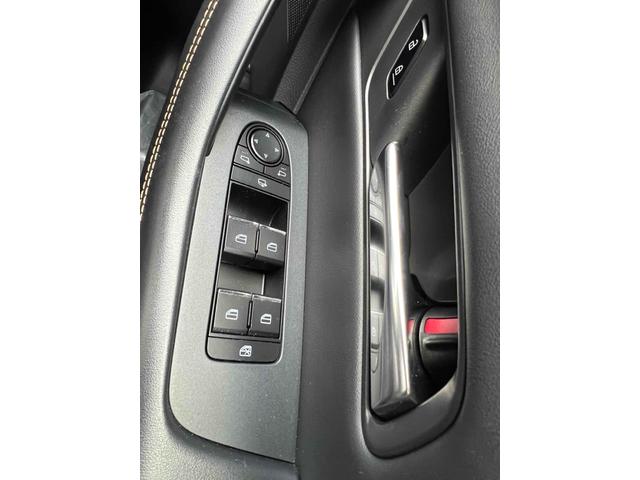 ＣＸ－６０ ＸＤ－ハイブリッド　トレッカー　４ＷＤ　ＥＴＣ　全周囲カメラ　クリアランスソナー　オートクルーズコントロール　パワーシート　衝突被害軽減システム　サンルーフ　ナビ　ＴＶ　オートマチックハイビーム　オートライト　ＬＥＤヘッドランプ（11枚目）