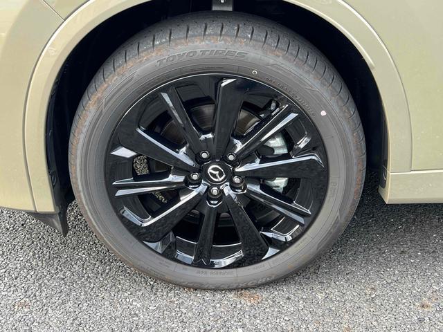 ＣＸ－６０ ＸＤ－ハイブリッド　トレッカー　４ＷＤ　ＥＴＣ　全周囲カメラ　クリアランスソナー　オートクルーズコントロール　パワーシート　衝突被害軽減システム　サンルーフ　ナビ　ＴＶ　オートマチックハイビーム　オートライト　ＬＥＤヘッドランプ（18枚目）