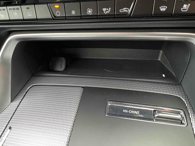 ＣＸ－６０ ＸＤ－ハイブリッド　トレッカー　４ＷＤ　ＥＴＣ　全周囲カメラ　クリアランスソナー　オートクルーズコントロール　パワーシート　衝突被害軽減システム　サンルーフ　ナビ　ＴＶ　オートマチックハイビーム　オートライト　ＬＥＤヘッドランプ（28枚目）