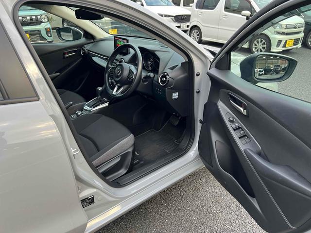 MAZDA2 15 BD ワンオーナー ETC 全周囲カメラ ナビ TV クリアランスソナー オートクルーズコントロール レーンアシスト 衝突被害軽減システム アルミホイール オートライト LEDヘッドランプ スマートキー(33枚目)