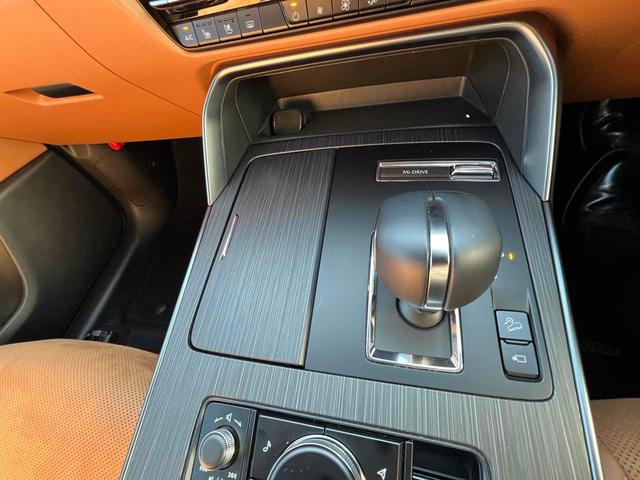 ＣＸ－６０ ＸＤ－ハイブリッド　プレミアムスポーツ　４ＷＤ　ＥＴＣ　全周囲カメラ　クリアランスソナー　オートクルーズコントロール　衝突被害軽減システム　サンルーフ　ナビ　ＴＶ　オートマチックハイビーム　オートライト　ＬＥＤヘッドランプ　スマートキー（6枚目）