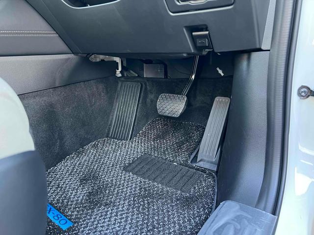 ＣＸ－８０ ＰＨＥＶ　Ｌパッケージ　４ＷＤ　ＥＴＣ　全周囲カメラ　クリアランスソナー　オートクルーズコントロール　レーンアシスト　パワーシート　衝突被害軽減システム　サンルーフ　ナビ　ＴＶ　オートマチックハイビーム　オートライト（28枚目）