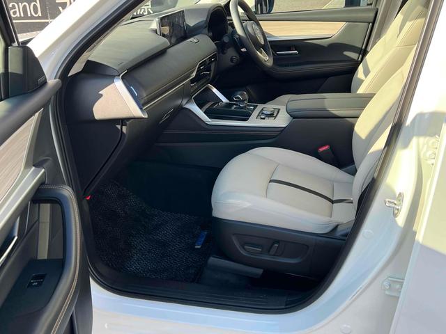 ＣＸ－８０ ＰＨＥＶ　Ｌパッケージ　４ＷＤ　ＥＴＣ　全周囲カメラ　クリアランスソナー　オートクルーズコントロール　レーンアシスト　パワーシート　衝突被害軽減システム　サンルーフ　ナビ　ＴＶ　オートマチックハイビーム　オートライト（35枚目）
