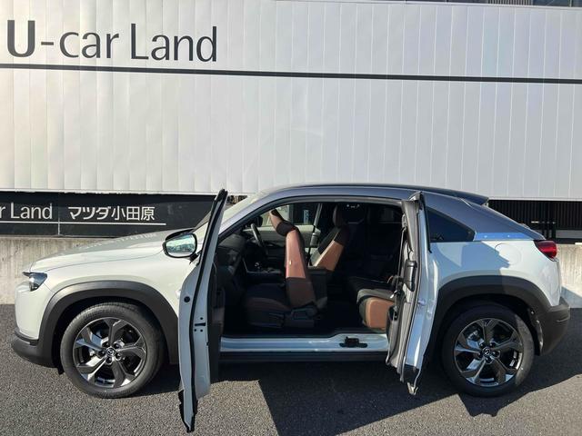 ＭＸ－３０ ベースグレード　ドライブレコーダー　ＥＴＣ　全周囲カメラ　クリアランスソナー　オートクルーズコントロール　パワーシート　衝突被害軽減システム　ナビ　オートマチックハイビーム　オートライト　ＬＥＤヘッドランプ（32枚目）