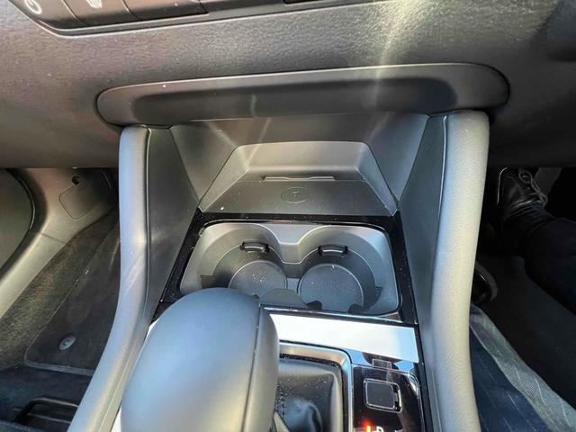 MAZDA3セダン XD レトロスポーツエディション クリアランスソナー レーンアシスト オートクルーズコントロール 衝突被害軽減システム 全周囲カメラ ナビ TV アルミホイール オートマチックハイビーム オートライト LEDヘッドランプ AT(22枚目)