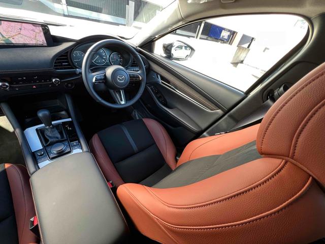 MAZDA3セダン XD レトロスポーツエディション クリアランスソナー レーンアシスト オートクルーズコントロール 衝突被害軽減システム 全周囲カメラ ナビ TV アルミホイール オートマチックハイビーム オートライト LEDヘッドランプ AT(38枚目)