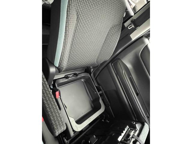 フレアクロスオーバー ハイブリッドＸＧ　ＥＴＣ　バックカメラ　ナビ　クリアランスソナー　オートクルーズコントロール　レーンアシスト　衝突被害軽減システム　オートライト　ＬＥＤヘッドランプ　スマートキー　アイドリングストップ　電動格納ミラー（28枚目）