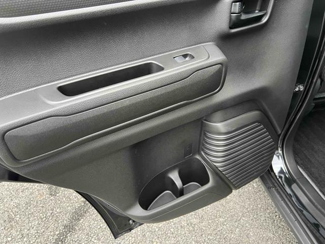 フレアクロスオーバー ハイブリッドＸＧ　ＥＴＣ　バックカメラ　ナビ　クリアランスソナー　オートクルーズコントロール　レーンアシスト　衝突被害軽減システム　オートライト　ＬＥＤヘッドランプ　スマートキー　アイドリングストップ　電動格納ミラー（58枚目）