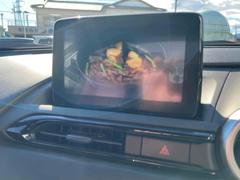 ＴＶ付きの車となっております。ドライブの合間の休憩中に気になる番組を見ることができます。 6