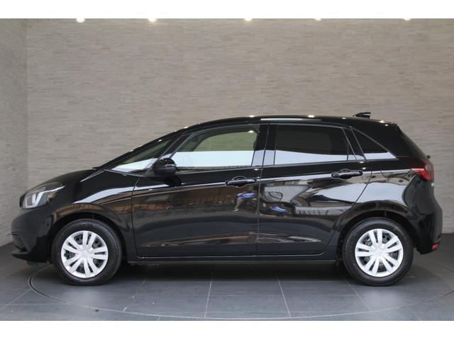 フィット e:HEVホーム 当社デモカー 衝突軽減B メモリーナビ ETC バックカメラ コーナーセンサー スマートキ Cソナー サイドエアバック USB 横滑り防止機能 バックモニター パワステ Aストップ Wエアバッグ(20枚目)