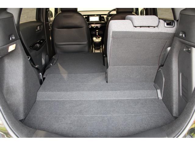 フィット e:HEVホーム 当社デモカー 衝突軽減B メモリーナビ ETC バックカメラ コーナーセンサー スマートキ Cソナー サイドエアバック USB 横滑り防止機能 バックモニター パワステ Aストップ Wエアバッグ(24枚目)