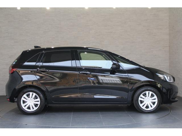 フィット e:HEVホーム 当社デモカー 衝突軽減B メモリーナビ ETC バックカメラ コーナーセンサー スマートキ Cソナー サイドエアバック USB 横滑り防止機能 バックモニター パワステ Aストップ Wエアバッグ(27枚目)