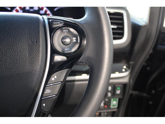 オデッセイ アブソルート・ホンダセンシング 4WD 純正ナビ フルセグ 両側電動スライドドア リヤモニター ETC2.0 パドルシフト バックカメラ パワーシート LEDライト ドラレコ クルーズコントロール サイドエアバッグ 地デジ DVD(10枚目)