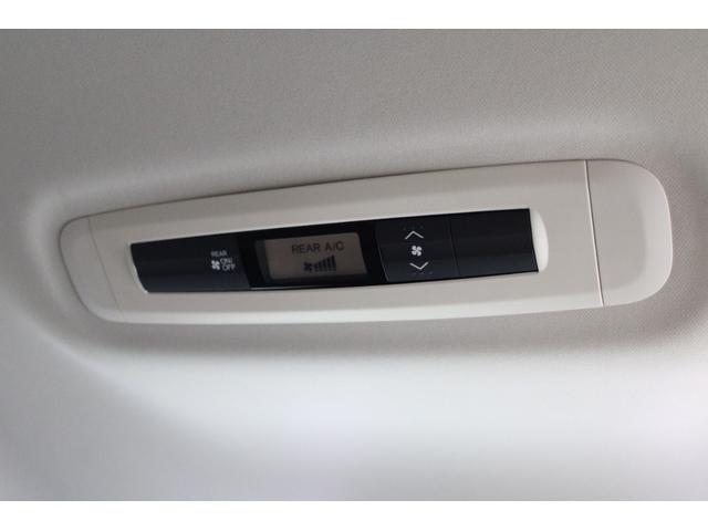 オデッセイ アブソルート・ホンダセンシング 4WD 純正ナビ フルセグ 両側電動スライドドア リヤモニター ETC2.0 パドルシフト バックカメラ パワーシート LEDライト ドラレコ クルーズコントロール サイドエアバッグ 地デジ DVD(13枚目)