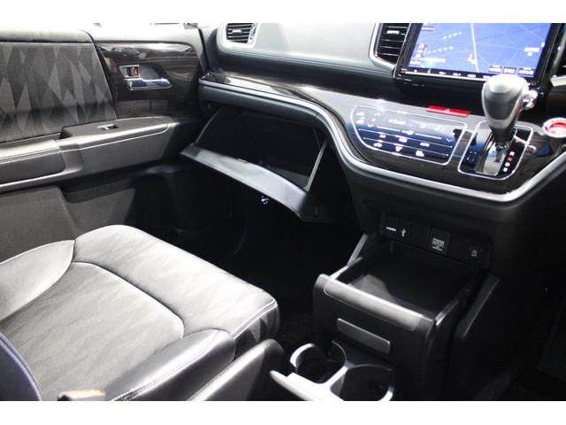 オデッセイ アブソルート・ホンダセンシング 4WD 純正ナビ フルセグ 両側電動スライドドア リヤモニター ETC2.0 パドルシフト バックカメラ パワーシート LEDライト ドラレコ クルーズコントロール サイドエアバッグ 地デジ DVD(21枚目)