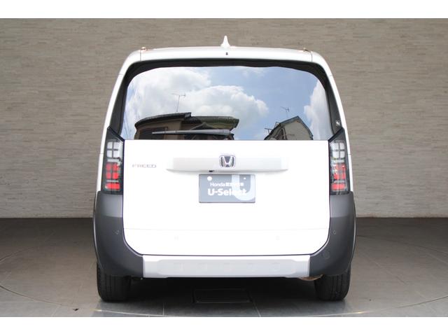 フリード クロスター　当社デモカー　純正ナビ　フルセグ　ドラレコ　バックカメラ　ブラインドスポットモニター　オートリトラミラー　ホンダコネクト　３列シート　パーキングセンサー　ＥＣＯＮモード　ＥＴＣ　ＬＥＤヘッドランプ（26枚目）