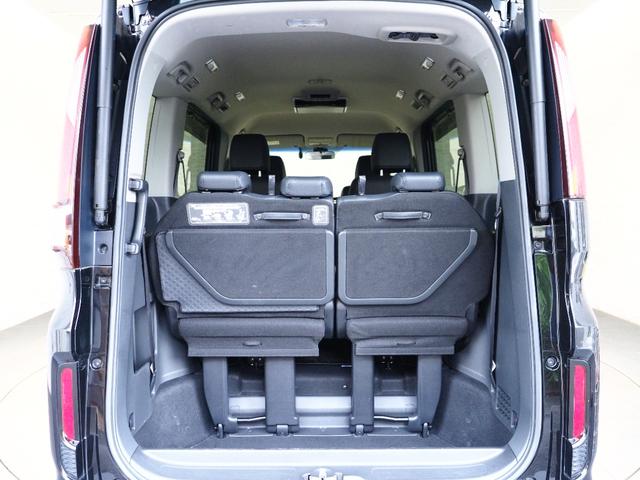 ステップワゴン ｅ：ＨＥＶモデューロＸホンダセンシング　純正ナビ　フリップダウンモニター　全方位カメラ　専用１６インチＡＷ　ＥＴＣ　ドライブレコーダー　横滑り防止装置　フロントカメラ　ＬＥＤヘッドライト　アラウンドビューモニター　パーキングアシスト　ＤＶＤ（23枚目）