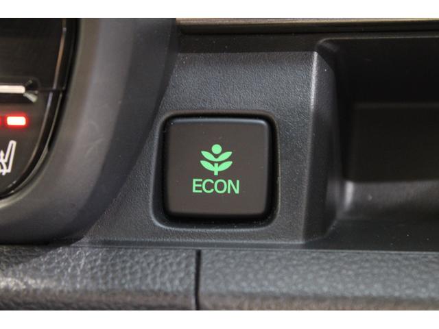 Ｎ－ＯＮＥ ＲＳ　レンタアップ　純ナビ　バックカメ　フルセグ　純正アルミ　電子パーキング　ホンダセンシング　衝突被害軽減装置　地デジ　カーテンエアバック　ＤＶＤ再生　ＥＴＣ車載器　前席シートヒーター　スマートキー付き（10枚目）