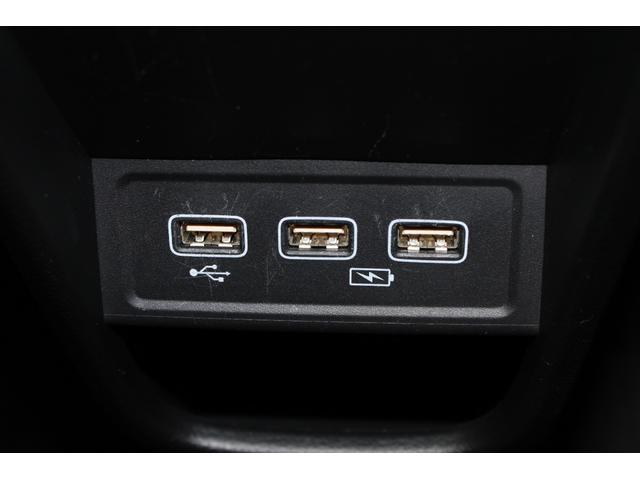 Ｎ－ＯＮＥ ＲＳ　レンタアップ　純ナビ　バックカメ　フルセグ　純正アルミ　電子パーキング　ホンダセンシング　衝突被害軽減装置　地デジ　カーテンエアバック　ＤＶＤ再生　ＥＴＣ車載器　前席シートヒーター　スマートキー付き（12枚目）