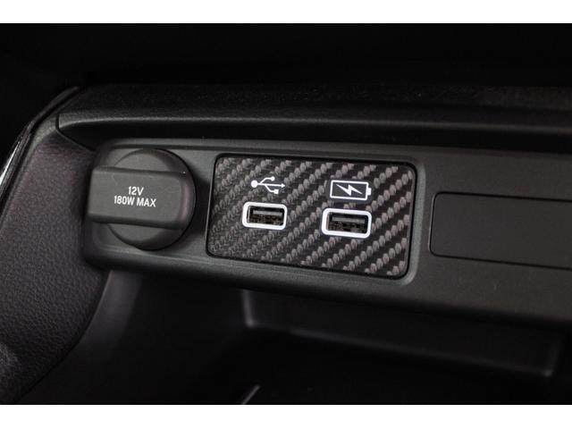 シビック ＥＸ　６速ＭＴ　ワンオーナー　フルセグ　バックカメラ　ＥＴＣ２．０　ＢＯＳＥプレミアムサウンドシステム　シートヒーター　ホンダコネクト　ブラインドスポットモニター　Ｒカメ　衝突被害軽減ブレーキ　パワ－シ－ト（19枚目）