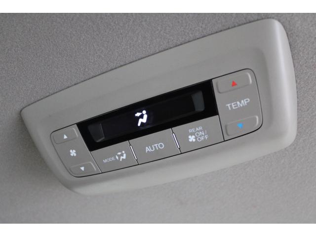 ステップワゴン Ｇ助手席リフトアップシート車　純正ナビ　バックカメラ　フルセグ　両側電動スライドドア（12枚目）