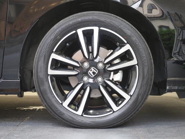 フィット e:HEVRS 純正ナビ 前後ドラレコ ホンダセンシング コーナーセンサー エアバッグ パワーウィンドウ 助手席エアバッグ Dレコ LEDヘッドランプ セキュリティアラーム フルオートエアコン ETC装備 スマートキ(28枚目)