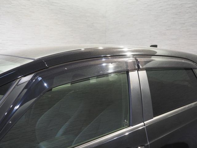 フィット e:HEVRS 純正ナビ 前後ドラレコ ホンダセンシング コーナーセンサー エアバッグ パワーウィンドウ 助手席エアバッグ Dレコ LEDヘッドランプ セキュリティアラーム フルオートエアコン ETC装備 スマートキ(30枚目)