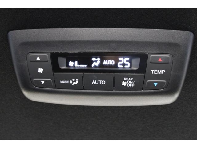 ステップワゴン e:HEVスパーダ ワンオーナー 両側電動スライドドア シートヒーター ブラインドスポットモニター オットマン パドルシフト 純正アルミ LEDヘッドライト オートリトラミラー 1オーナー デュアルエアコン ESC(16枚目)