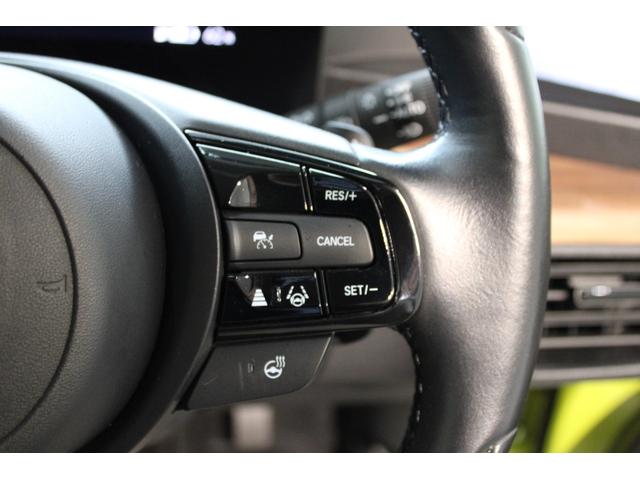 Honda e ベースグレード 純正ナビ スカイルーフ フルセグ ドラレコ バックカメラ ETC2.0 コーナーセンサー シートヒーター ステアリングヒーター 純正アルミ スマートキー 衝突被害軽減システム クリアランスソナー(12枚目)