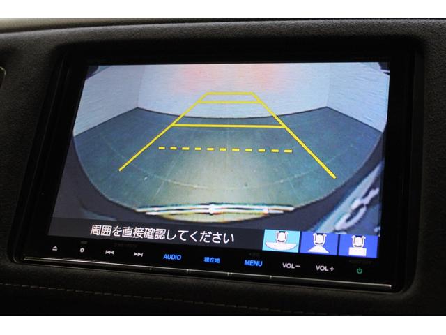 バックカメラが搭載されておりますので駐車時の後方確認に役立ちます！！