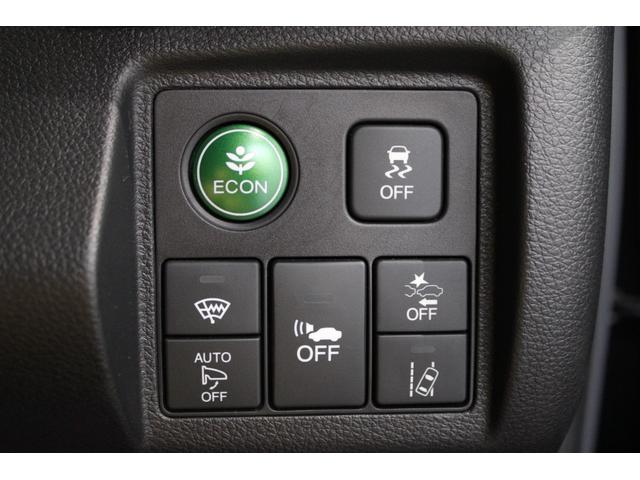 スイッチ類は操作しやすい位置に集約されております！！