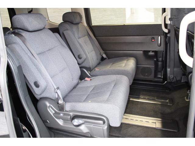 ステップワゴン e:HEVエアー ワンオーナー 純正メモリーナビ リヤモニター フルセグ バックカメラ 両側電動スライドドア ETC コーナーセンサー 電子パーキング エレクトリックギアセレクター オートリトラミラー スマートキー(17枚目)