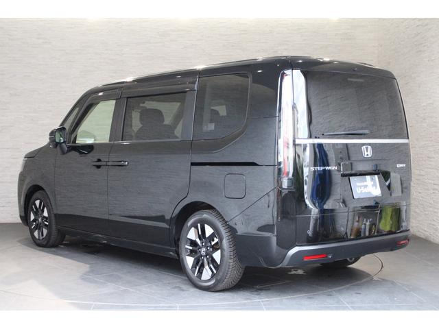 ステップワゴン e:HEVエアー ワンオーナー 純正メモリーナビ リヤモニター フルセグ バックカメラ 両側電動スライドドア ETC コーナーセンサー 電子パーキング エレクトリックギアセレクター オートリトラミラー スマートキー(24枚目)