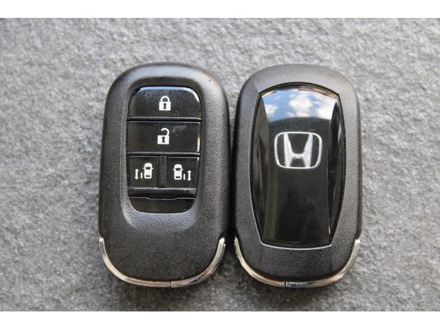 ステップワゴン e:HEVエアー ワンオーナー 純正メモリーナビ リヤモニター フルセグ バックカメラ 両側電動スライドドア ETC コーナーセンサー 電子パーキング エレクトリックギアセレクター オートリトラミラー スマートキー(35枚目)