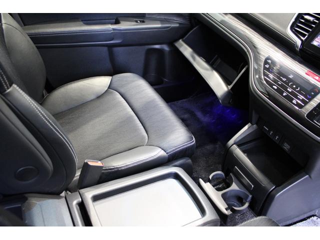 オデッセイ アブソルート・EX フルセグ マルチビューカメラ リヤモニター ETC 両側電動スライドドア パワーシート Bluetooth 純正アルミホイール バックモニター WAC フロントカメラ スマ-トキ- 3列シート ABS(19枚目)